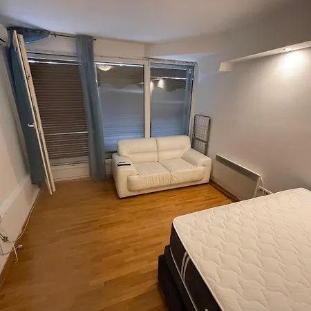 Konstantin Apartment Belgrade